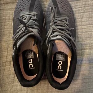 Cloud flow ON Sneakers